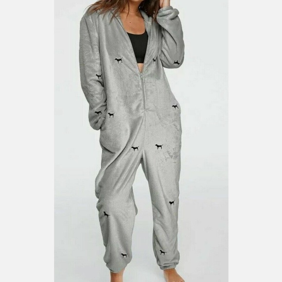 Victoria Secret Pink Teddy Soft Pajama Onesie M/L Dogs Gray one piece RARE - Picture 2 of 6
